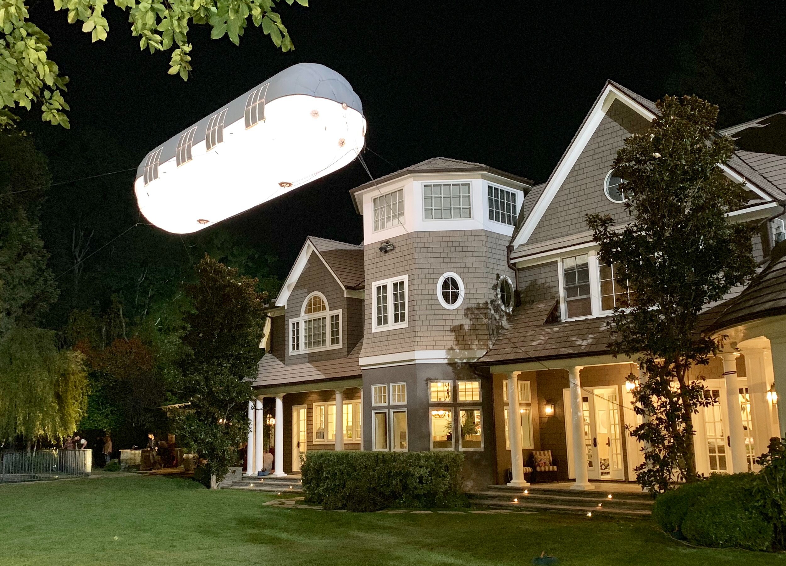 Modern Balloon Film Light