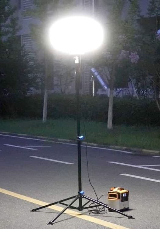 mini portable balloon light with tripod